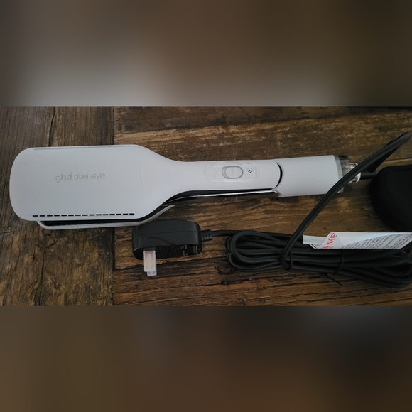 GHD Duet 2-in-1 Hot Air Hair Styler - Picture 8 of 8